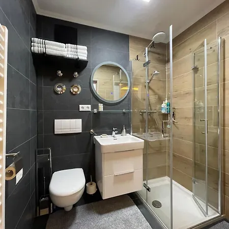 Gemuetliches & Frisch Renoviertes In לייפציג